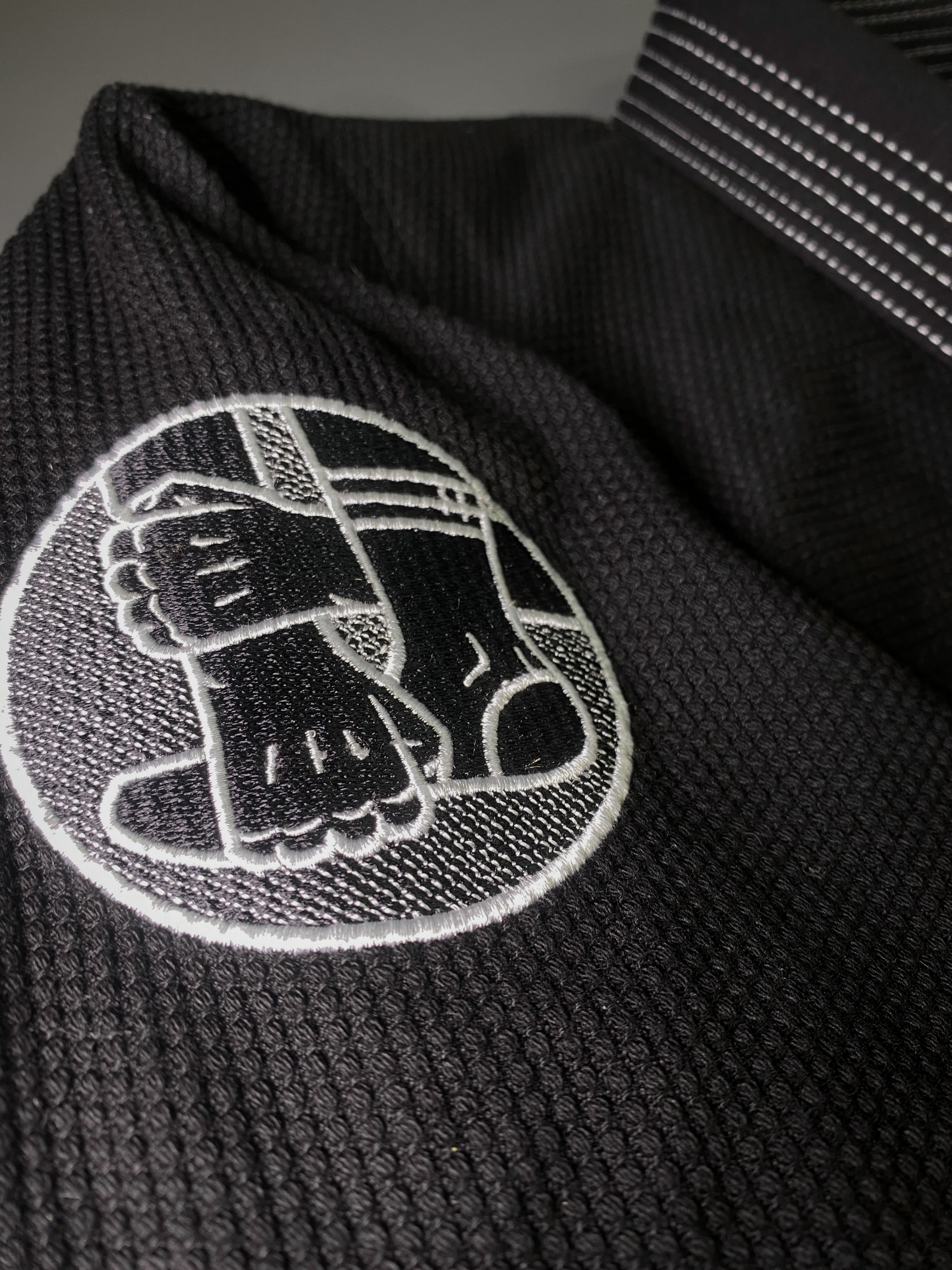 Flowhold Fundamentals Gi (Black)